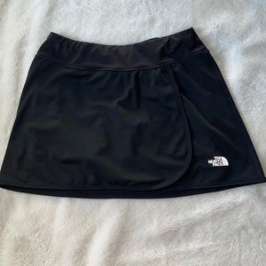 Gently used North Face Athletic Skirt